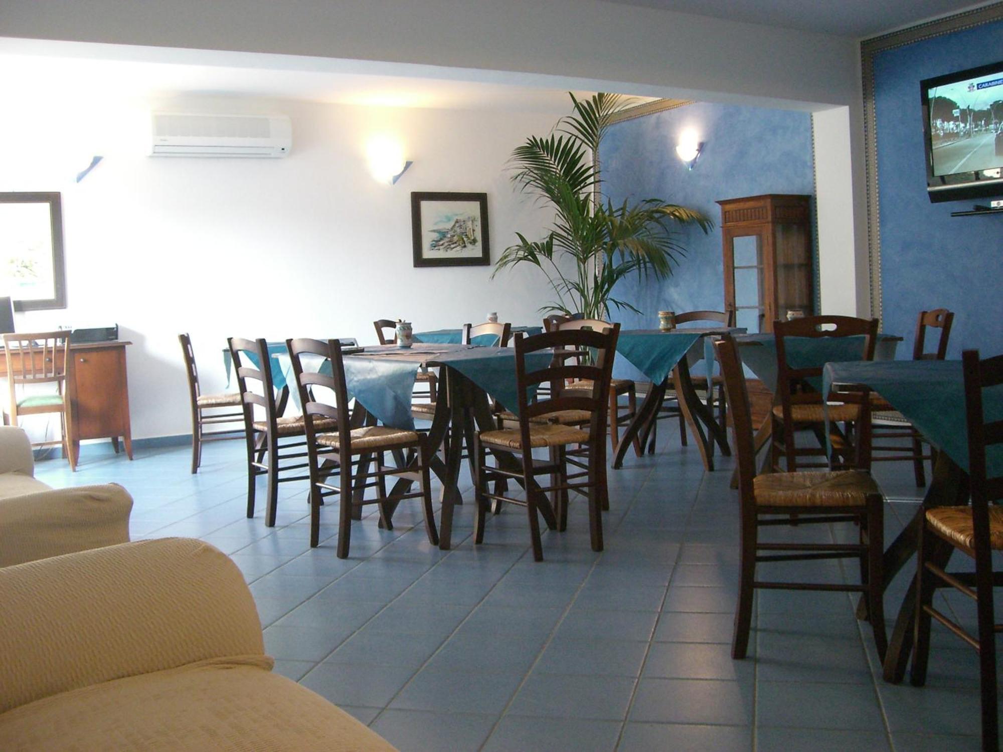 Hotel Residence La Villetta Кането Екстериор снимка