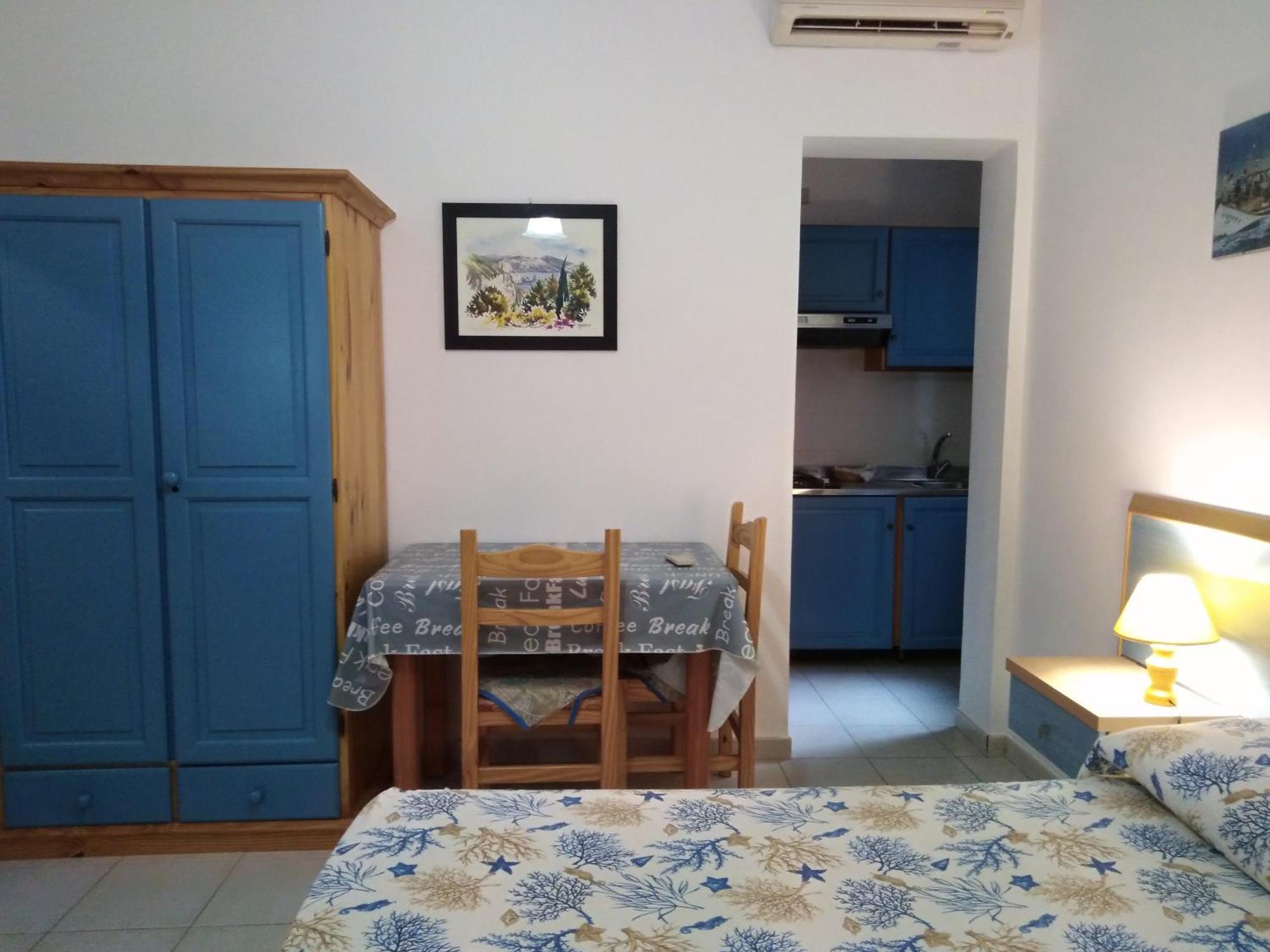 Hotel Residence La Villetta Кането Стая снимка